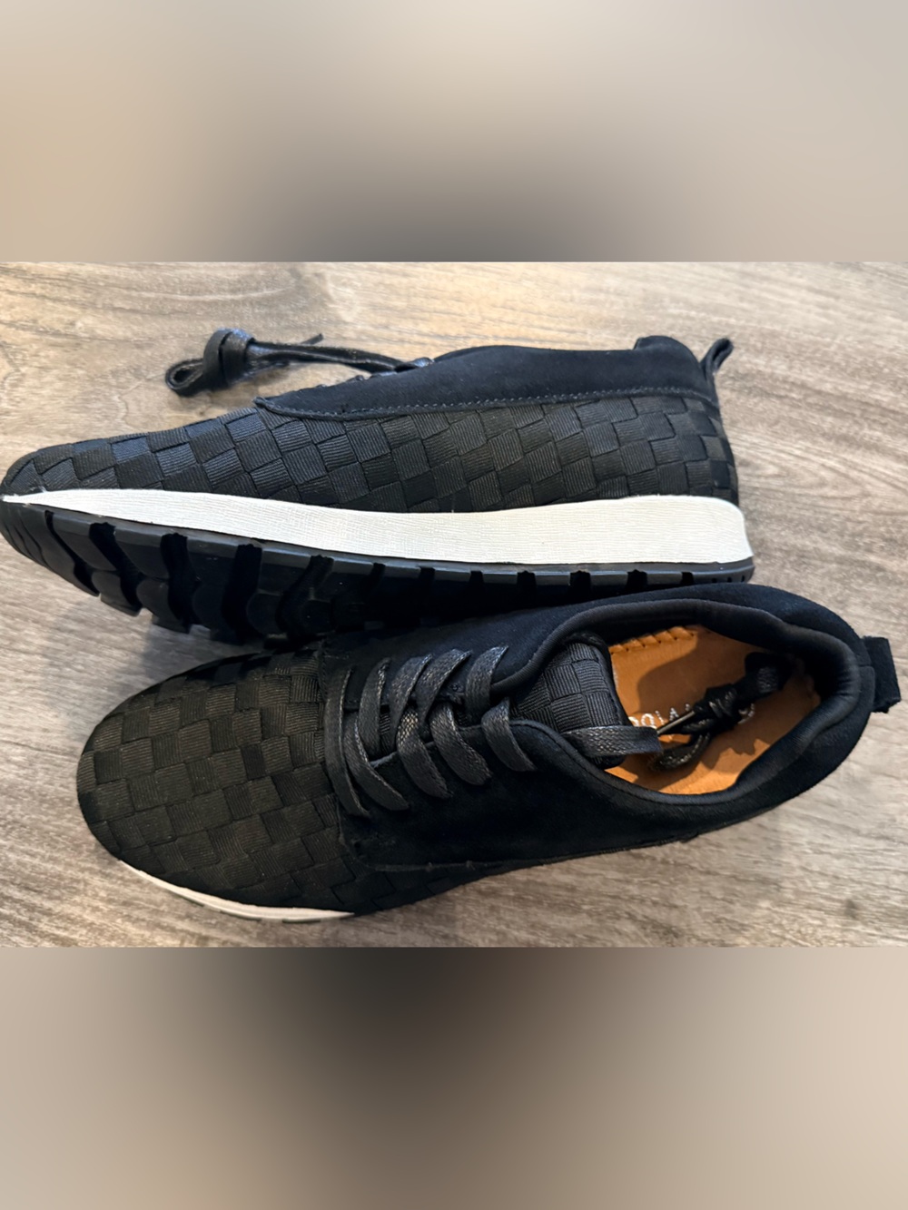 Bernie Mev Women's Hype Victoria Casual Sneaker Shoes 39/8 New Botegga Style